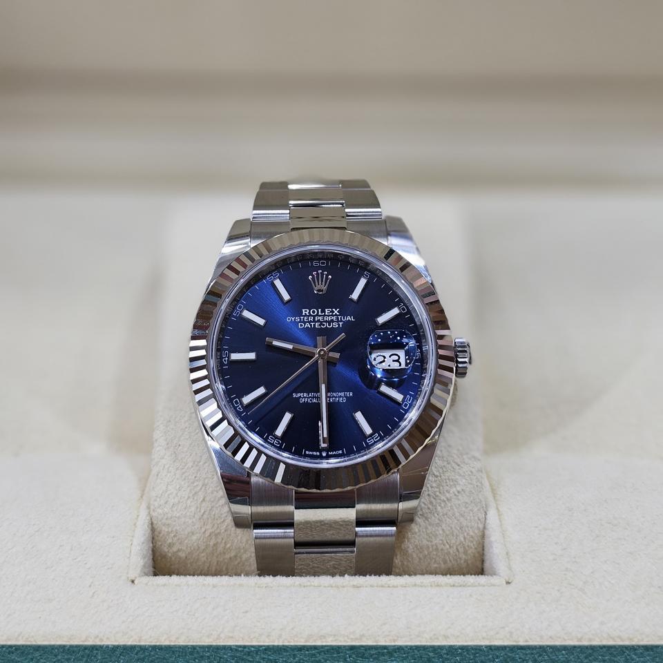 Rolex Datejust 41, Oystersteel and White Gold, Bright Blue Dial