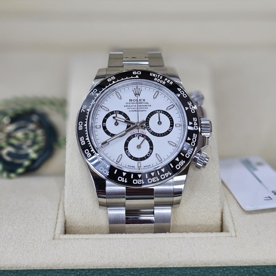 Rolex Daytona, Oystersteel, White with black counter rings (Panda)