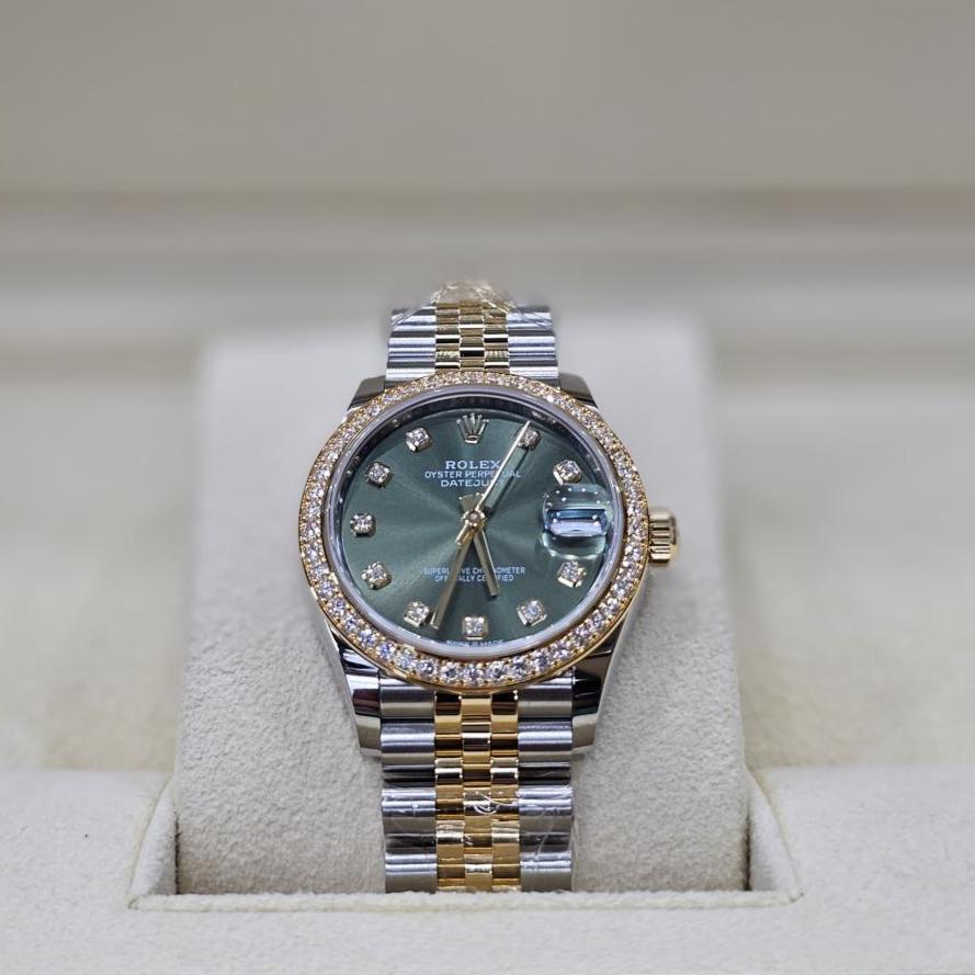 Rolex Datejust 31, Oystersteel & Yellow Gold, Olive Green set with Diamonds