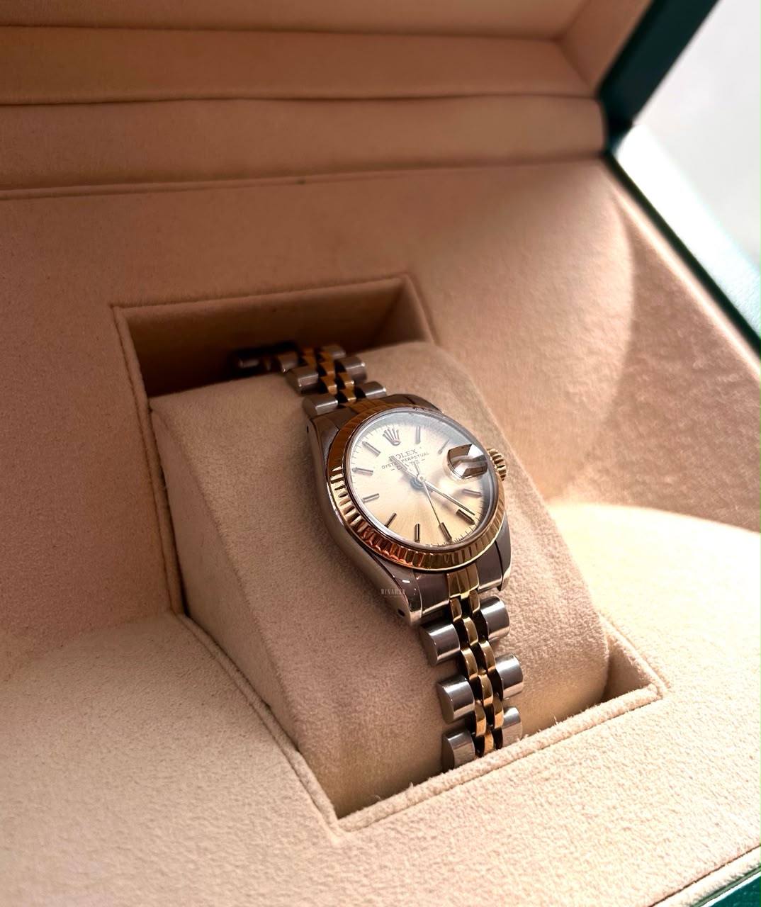 Vintage Rolex Datejust 26, Oystersteel and Yellow Gold, Champagne dial