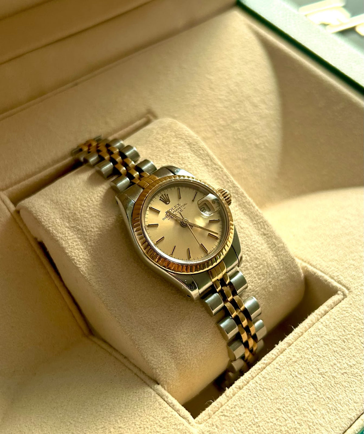 Vintage Rolex Datejust 26, Oystersteel and Yellow Gold, Champagne dial