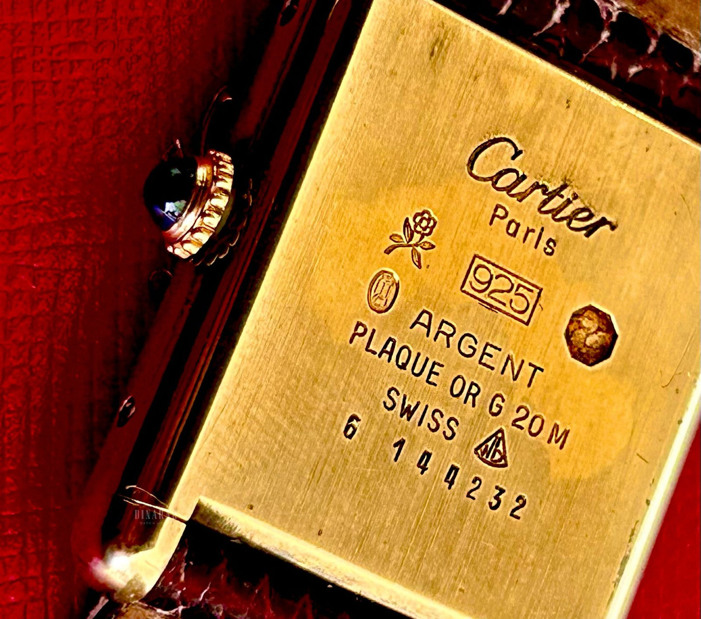 Vintage Cartier Must De Cartier Tank, Yellow gold on Leather, Burgundy Dial